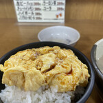 十八番 - スクランブル玉子（@130円）かけごはん