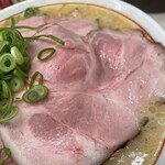 らーめん専門店 煮干しと豚 - にぼぶた太麺