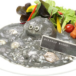 ルイーダの酒場 - はぐれメタルがオノコガルドにも出現！逃げ出してし
まうその前に会心の一撃で食べてしまおう！大人も
満足な辛口カレーです。