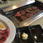 焼肉宝来軒 - さあ食べるぞー( ^ω^ )