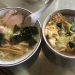 焼肉宝来軒 - 塩ラーメンにキムチラーメン！