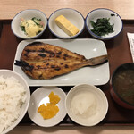 炭火焼魚定食と釜戸ごはん 心斎橋食堂 - 