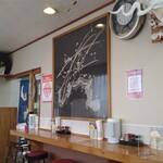 丸仙食堂 - 店内も清潔感があり好感が持てます。