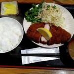 ごはんや華奈 - とんかつ定食1300円(肉厚+300円) 無料ライス大
