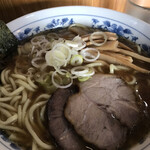 麺屋 ごとう - 太めの麺の食感が好き