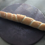 サイラー - ◆ザルツシュタンゲル（180円）・・塩パンの変形のような感じですけれど、塩味が程よく生地の食感も好み。
