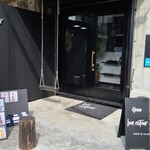 ボンルトゥール - JR新白島駅から徒歩1分の「bon retour(ボン・ルトゥール)」さん
2020年開業、店主:大嶋真由美氏
水素水で作る季節のフルーツドリンクのお店
と言ってもスカッシュは炭酸水ですけど！(笑)