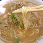 進来軒 - 麺リフト