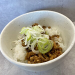 ほのぼんヌードルズ - 肉めし 250円