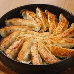 16 iron pot Gyoza / Dumpling