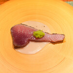 蒼 - 佐渡神経締めメジマグロ藁焼き、お米と中国甘酒のソース