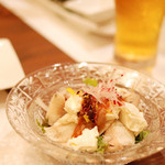 入谷鬼子母神門前のだや - うなぎとクリームチーズの酒盗和え　1000円