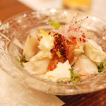 入谷鬼子母神門前のだや - うなぎとクリームチーズの酒盗和え　1000円