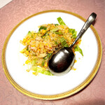 北京料理桂蘭 - 蟹レタス炒飯です(o^^o)