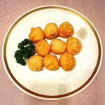 北京料理桂蘭 - 『海老の揚げ団子』は初めて注文しました。しっかり海老の風味が感じられます(o^^o)