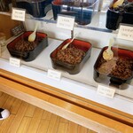 貝増商店 - アサリの佃煮ラインナップ！辛口だけは100円高価でした。