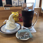 コメダ珈琲店  - クリームコーヒー　620円(税込)　※横からも