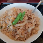 大龍飯店 - 豚バラニンニクチャーハン