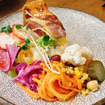 MAISON INCO - オードブル盛り合わせ　ベーコンポテトキッシュ