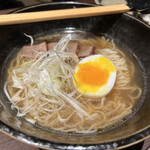 Gyuutan Sumibiyaki Jin - 牛タンラーメン