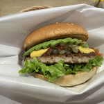 FRESHNESS BURGER&CAFE - 