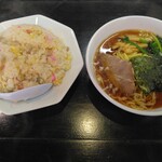 南京亭 - 娘のオーダー、炒飯とラーメンセット@1050