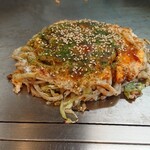 お好み焼き 鉄板焼き 寿々 - 肉玉うどん