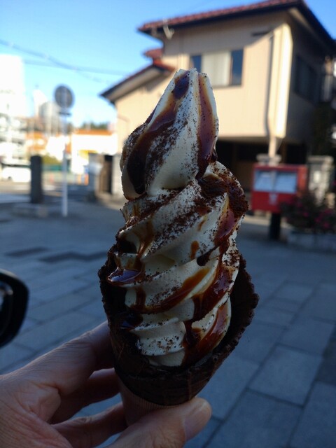 ナポリの青 - 大町西公園（ソフトクリーム）の写真