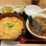 Sobaya Ikenoya - ランチ親子丼セット-温かい蕎麦 ¥1,408-