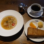 CAZAN珈琲店 - スープモーニングセット