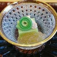 日本料理 かしづき - うすい豆豆腐、こごみ