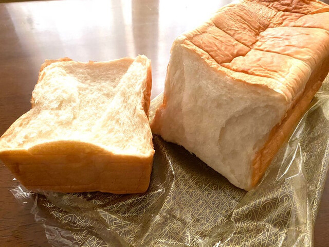 閉店】高級食パン専門店 迷わずゾッコン 日立店 - 日立/パン | 食べログ