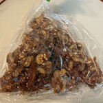 鮒秋 - くるみシラス、素敵な色合い