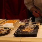 博多 鮨 よこ田 - 北海道根室産、馬糞雲丹