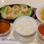 アジアンレストラン アティティ - モモ(餃子)セット　￥890
