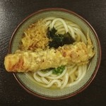 みき - 多田製麺所とは20mも離れていないですが、違ったうどんが出て来ます。優しさは同じです。
            かけ小＋ちくわ天¥260
            あっ、雨が降って来た。強い雨です。ずぶ濡れ覚悟です(=^x^=)