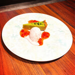 イル ネッビオ - あまおうとピスタチオのコラボ・スイーツです(o^^o)