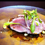 イル ネッビオ - Piatto di carne(肉料理のお皿)は近江鴨のローストでした。外は香ばしく中はジューシーな絶品肉料理です(o^^o)