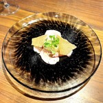 イル ネッビオ - ヴィテッロ・トンナートは冷製の薄切り仔牛肉にツナソースをかけたお料理です(o^^o)