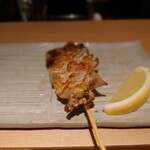 焼鳥 おみ乃 - やげん軟骨　絶妙な良い部位