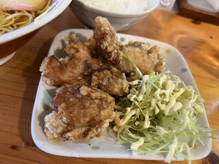 Marumatsu Ramen - 唐揚げのボリュームあり しかもウマい