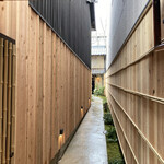 廣澤 - 細長いアプローチ