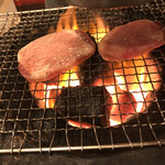 炭火焼肉 日本代表 - 上タンファイヤー