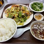 紅孔雀 - 肉野菜炒め定食