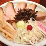 らーめん山頭火 - 特製とろ肉ラーメンの具ww