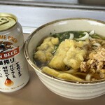 Chuuouken - ごぼう天うどんと缶ビール