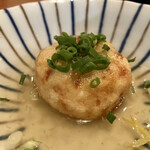 みつ - 「お通し（税抜￥不明）（しんじょう揚げ）