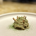 entre nous - 干し芋の熱まで計算されたデザート。
      お芋なのに、もったりしないのが嬉しい。