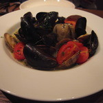 コルマータ - アサリとムールの白ワイン蒸し＾＾