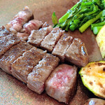 那古亭 - A4ランクサーロイン。ミディアム。